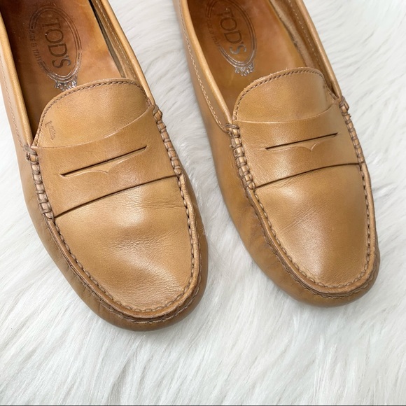 SOLD-Tod’s Slip On Flat Driving Loafers - Picture 2 of 12